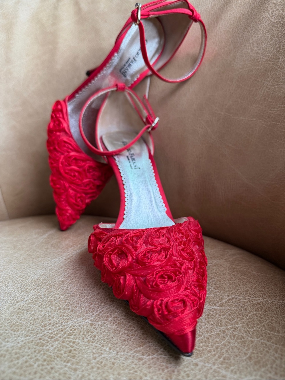 Giorgio Fabiani Handmade Red Satin Rosette Heels EU36/ US7  + BONUS Clutch Set